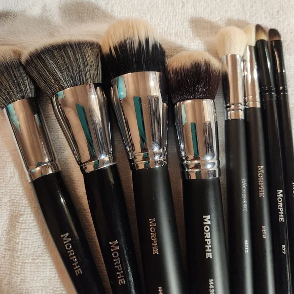 Morphe Professional Makeup Brush Set - Black and Silver - Picture 3 of 3